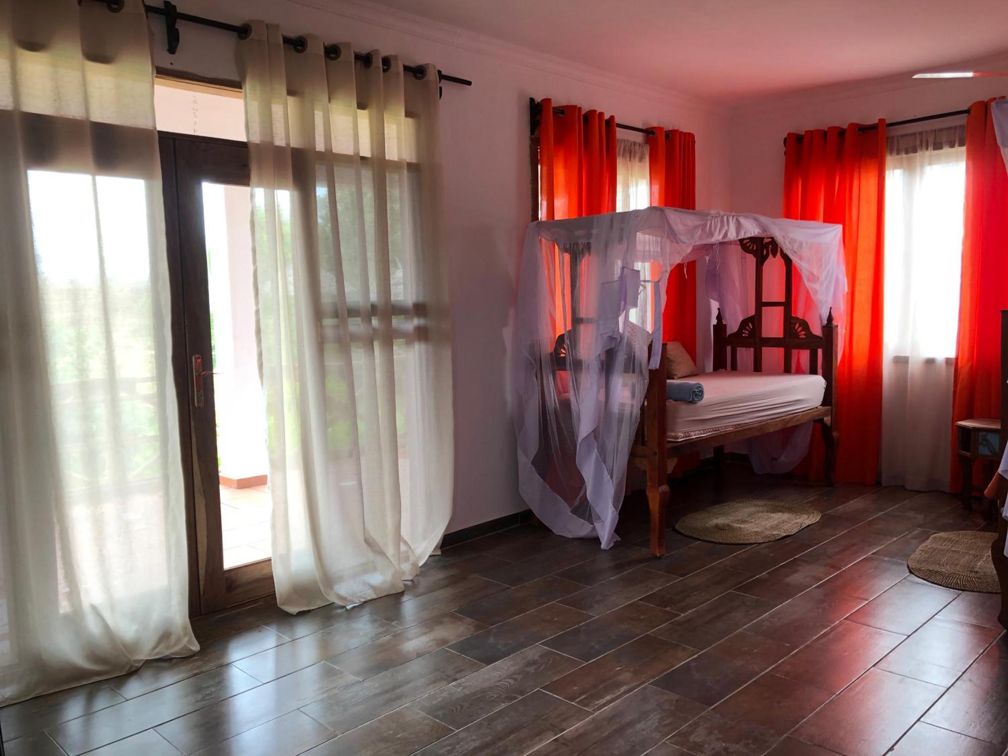 Emerald Bay Resort Kizungu Экстерьер фото